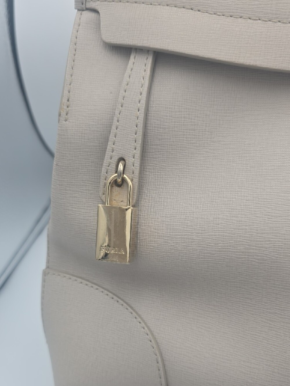 Furla Piper Top Handle Beige Medium Satchel/Dome Bag W Gold Hardware  (NWT)✨️🤍✨ - Picture 3 of 15